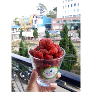 Dâu tây sấy lạnh Đà Lạt