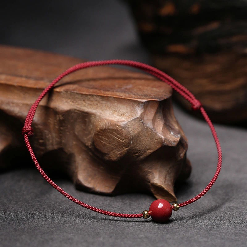 Vòng Tay Bện Dây Đỏ Tự Nhiên Thời Trang Năm 2021 | BigBuy360 - bigbuy360.vn