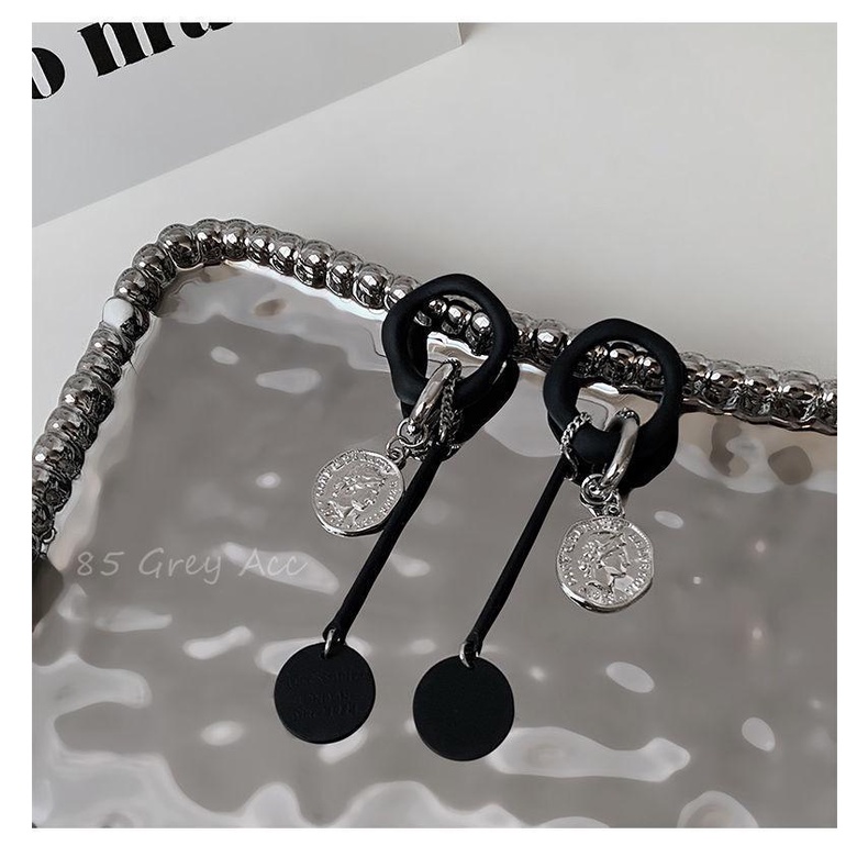 Khuyên Tai Hình Chân Dung Tròn Phong Cách Retro Phong Cách Mới 2022