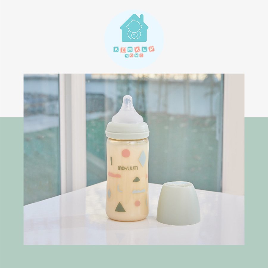 Bình sữa MOYUUM cho bé
