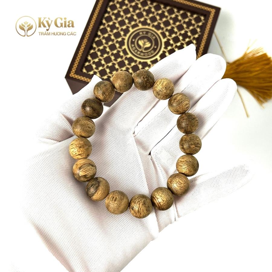 Vòng Tay Trầm Hương Rừng Malay Kỳ Gia TRầm Hương