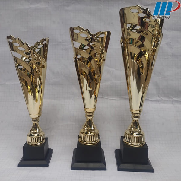 Cup kim loại giá rẻ VN -021- Nhiều kích thước - Chất liệu kim loại sơn mạ màu vàng bóng