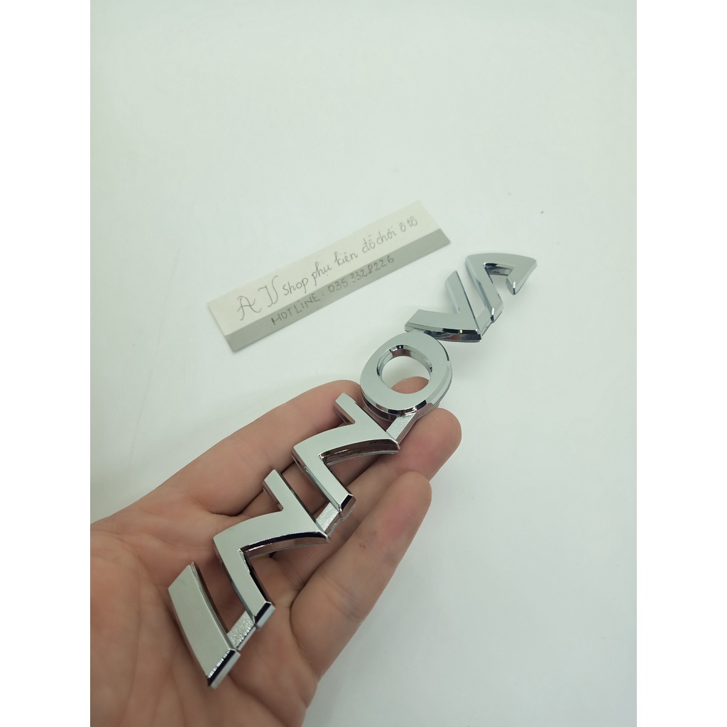 Logo 3D nổi dán trang trí hình chữ INNOVA bằng nhựa ABS mạ crom bóng