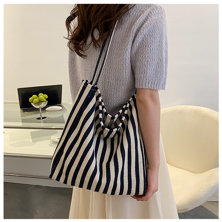 Túi Xách Nữ Cỡ Lớn Thời Trang Retro