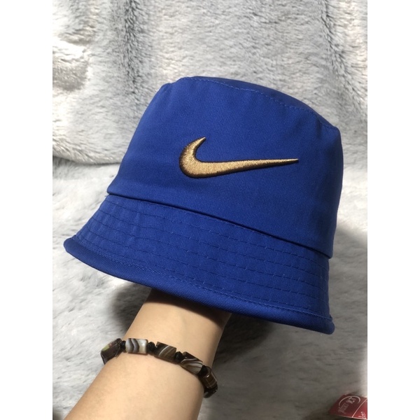 NÓN VÀNH CỤP THÊU NỔI