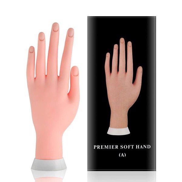 Bàn tay giả học nail