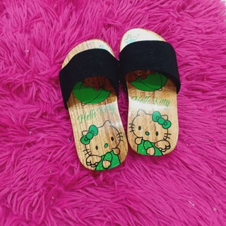 Guốc mộc cho bé