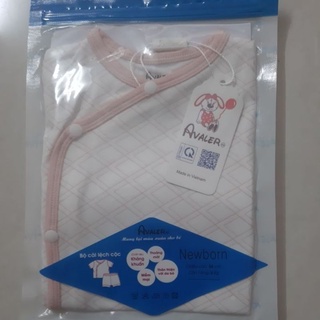 bộ cài vai lệch cộc tay sợi tre Avaler cho bé