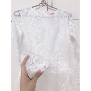 Pass váy ren tầng