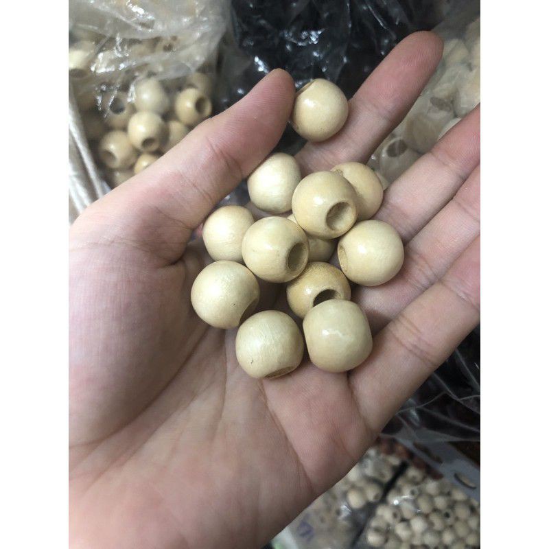 Hạt gỗ size 18mm, 20mm lỗ tròn 0.9mm và 1cm. Gói 10 viên