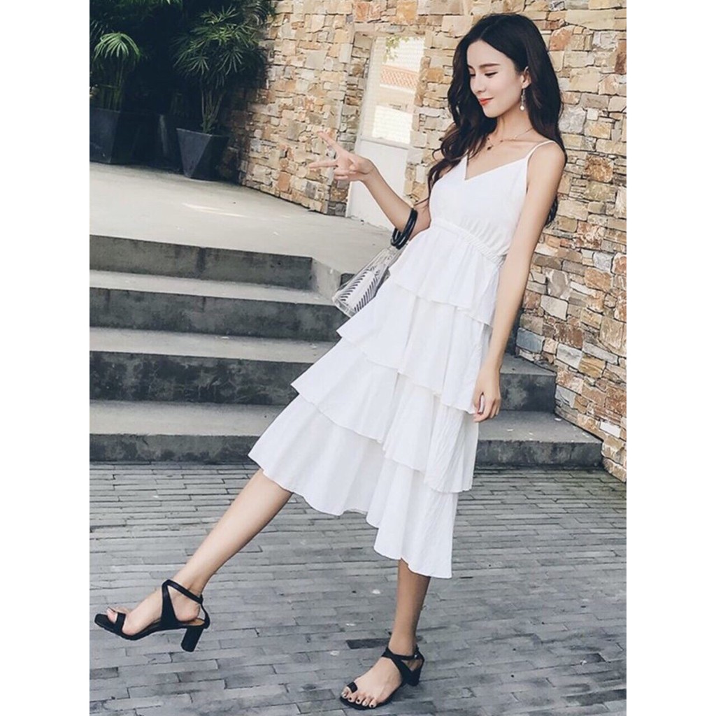 DM473 - Đầm Maxi Hai Dây Trắng Nhiều Tầng | BigBuy360 - bigbuy360.vn