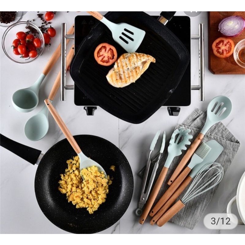 Bộ dụng cụ làm bếp 11 món kèm hộp đựng, chất liệu silicone chịu nhiệt kèm cán gỗ cao cấp