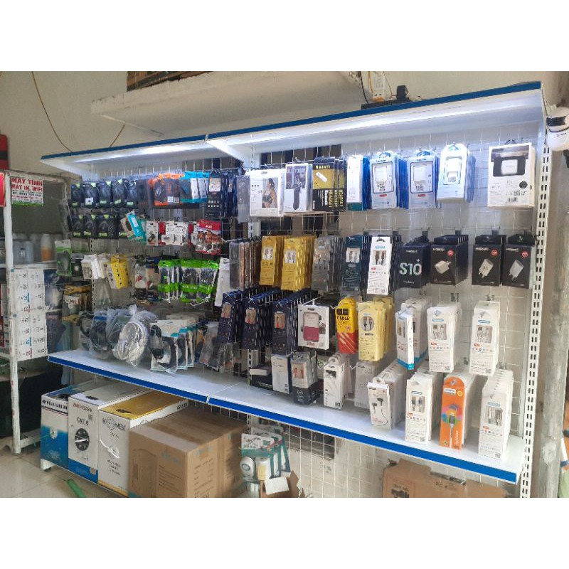 Dây VGA chuyển từ máy tính lên màn hình | BigBuy360 - bigbuy360.vn