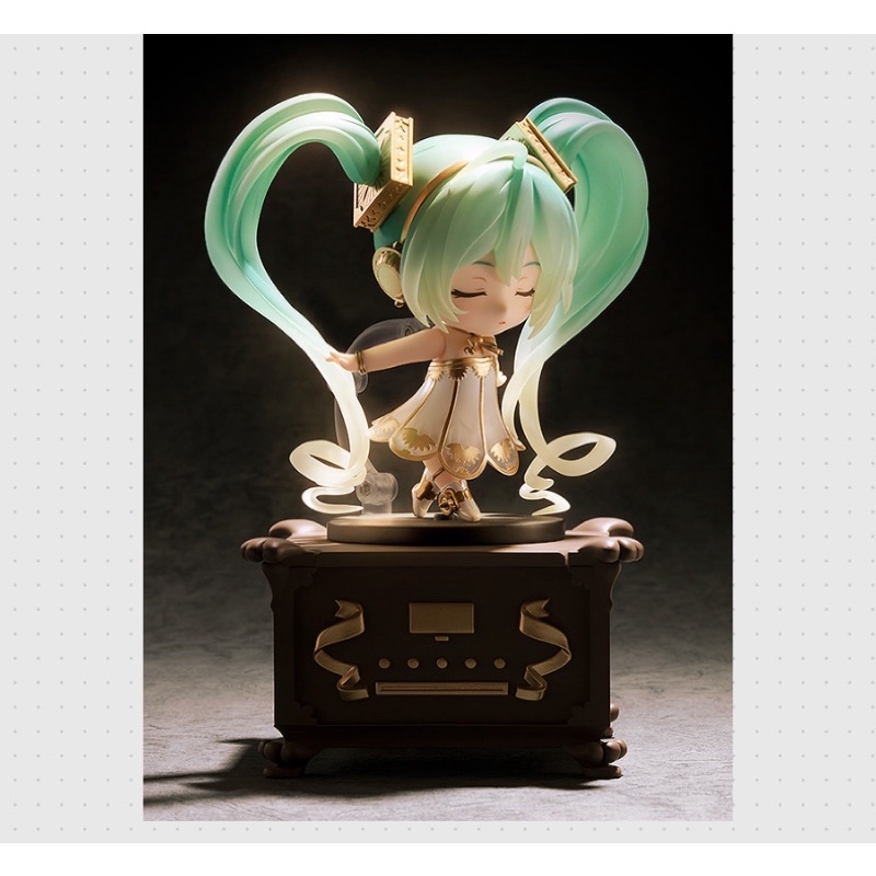 Mô hình nendoroid Hatsune Miku kỷ niệm 5 năm phiên bản giao hưởng