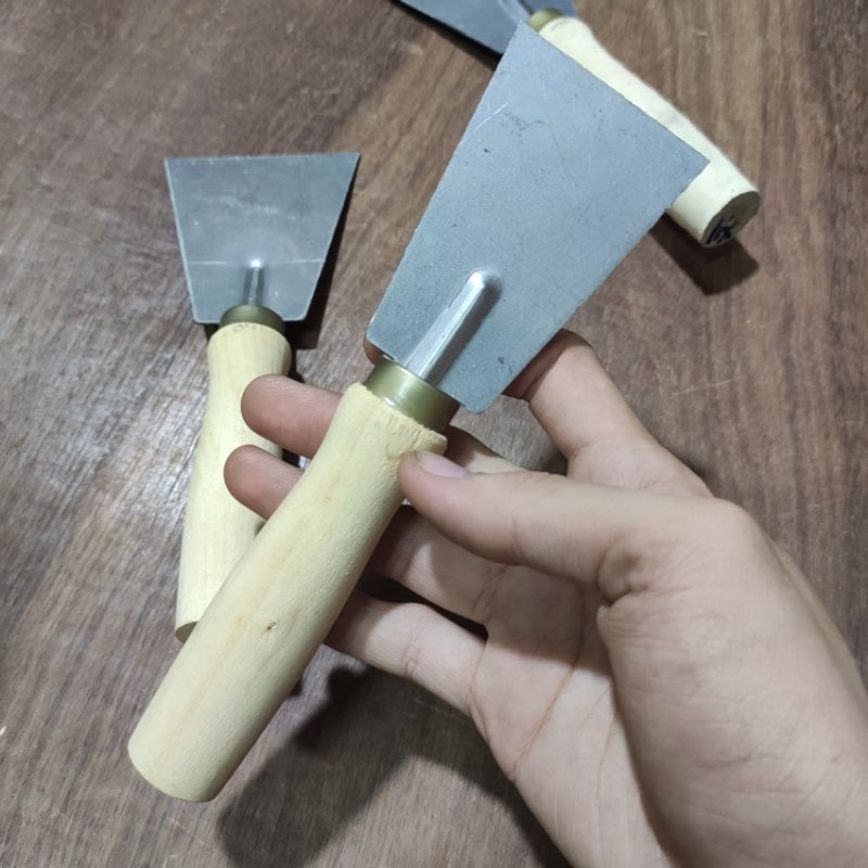 Sủi vệ sinh tường và mặt phẳng cán gỗ