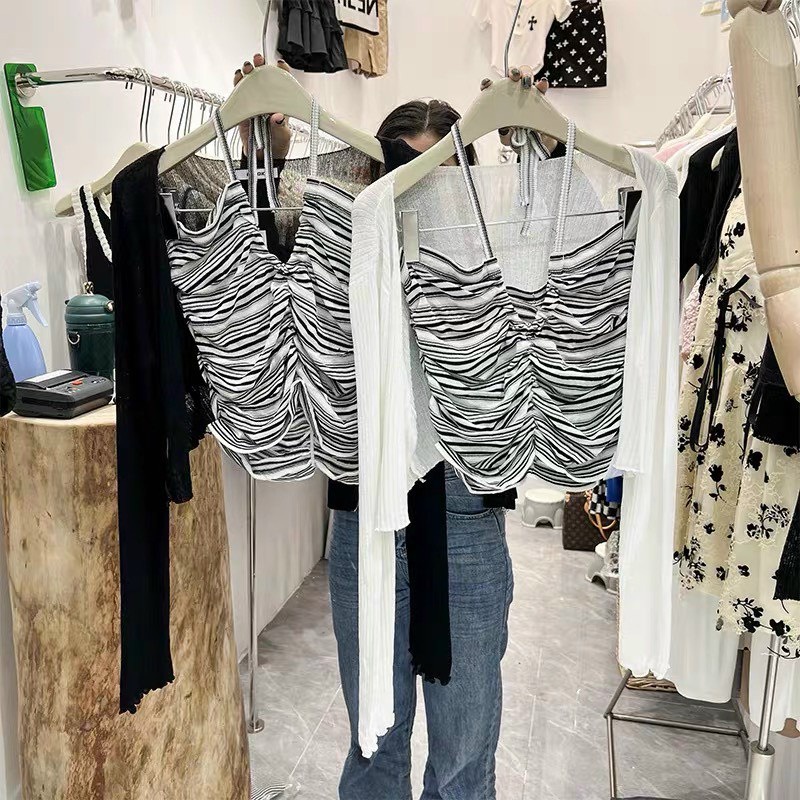 Set áo yếm kẻ ngang kèm áo choàng cardigan mỏng lửng