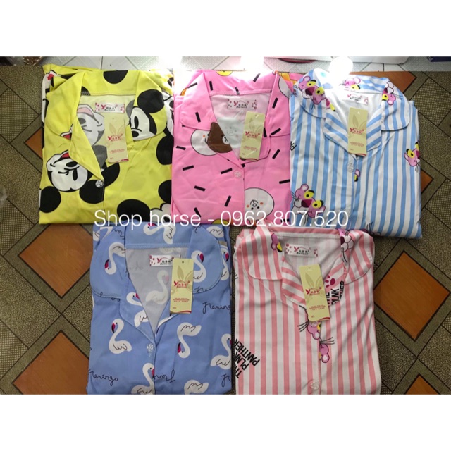 Bộ quần áo ngủ sắc màu . Freesize cho từ 40kg đến 55kg ( người cân đối ) . Dành cho mùa đông mặc ở nhà thoải mái , đẹp