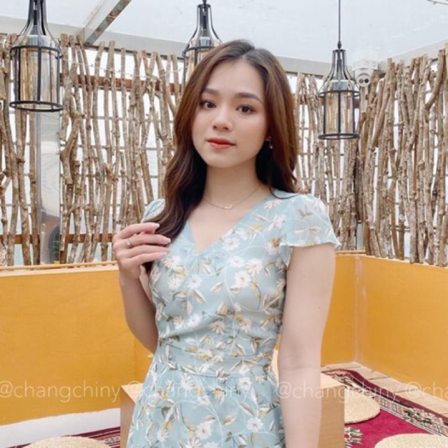 Váy xanh hoa anh đào