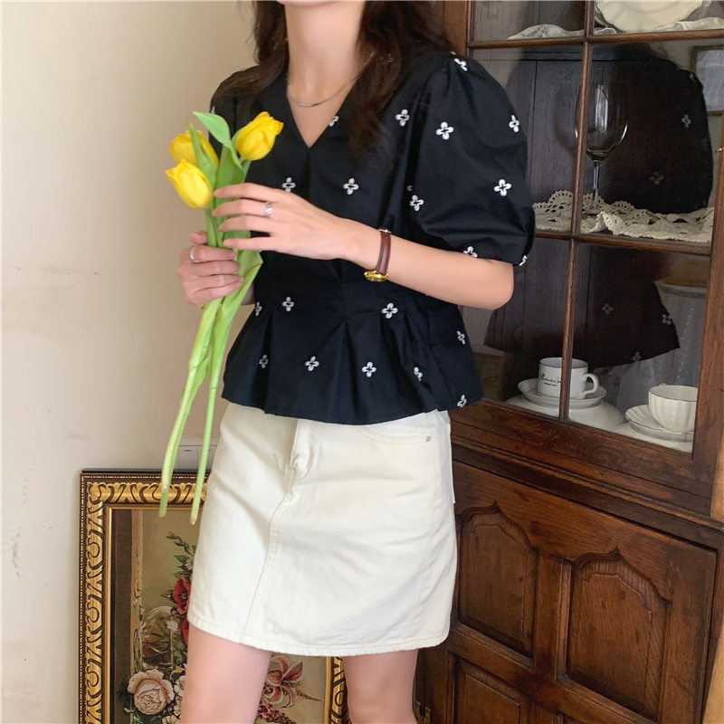 Áo sơ mi tay ngắn cổ chữ V thêu họa tiết hoa nhỏ phong cách cổ điển thời trang cho nữ 43883