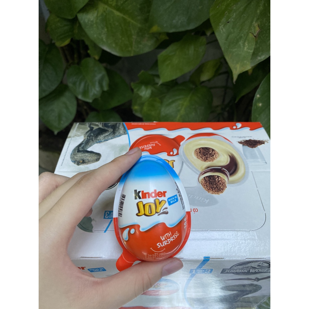 Trứng Sôcôla Kinder Joy Săn Đồ Chơi Bất Ngờ Cho Bé Trai (Trứng 20g)