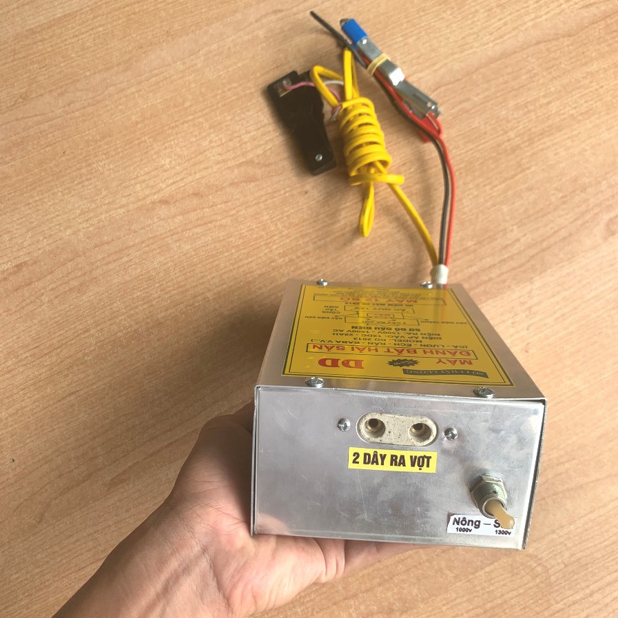 Máy kích điện Cơ cao cấp 12 Sò dùng cho ao hồ sông suối độ sâu nước từ 1,5 mét trở lại. Công suất đầu ra 1300W