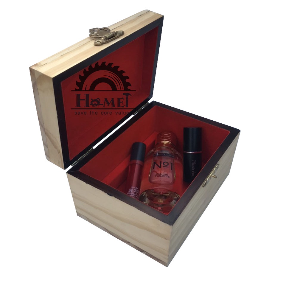 HỘP ĐỰNG QUÀ BẰNG GỖ THÔNG - LÓT NHUNG  ĐỎ BÊN TRONG HỘP