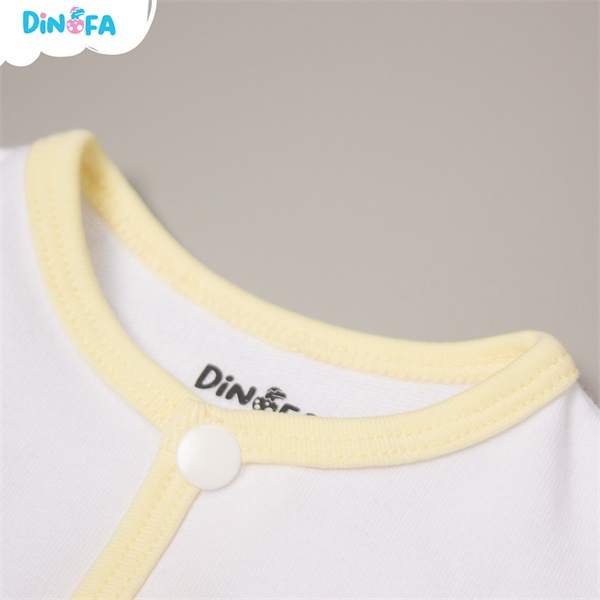 [DINOFA] Set áo quần cho trẻ sơ sinh màu trắng, viền vàng, cúc thẳng