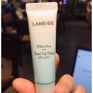Sữa  Chống nắng dưỡng Laneige White Dew Tone-Up Fluid nâng tông màu da, bảo vệ da khỏi bụi mịn và tia UV 10ml