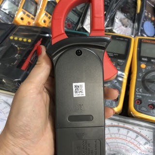 Đồng hồ đo kẹp dòng UNI-T UT202