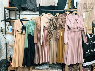 Chân váy xếp ly
