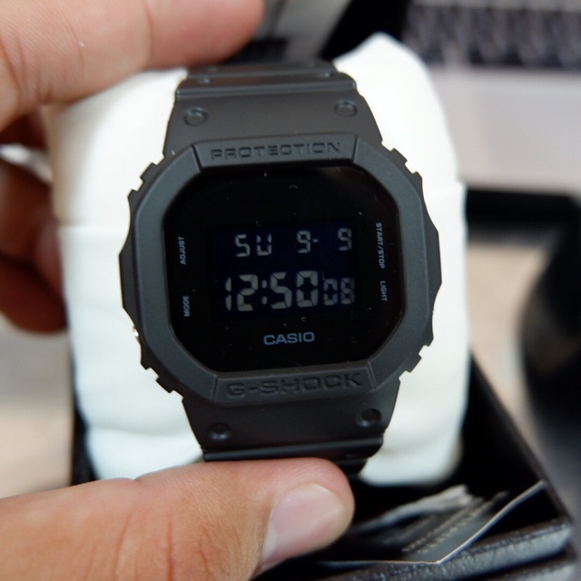 Đồng hồ Casio G-Shock Dw 5600bb chính hãng cho nam và nữ