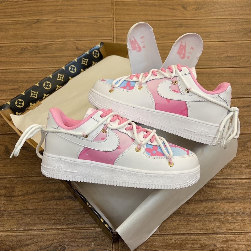 GIÀY AF1 TRẮNG HỒNG CUSTOM LV LAI AU