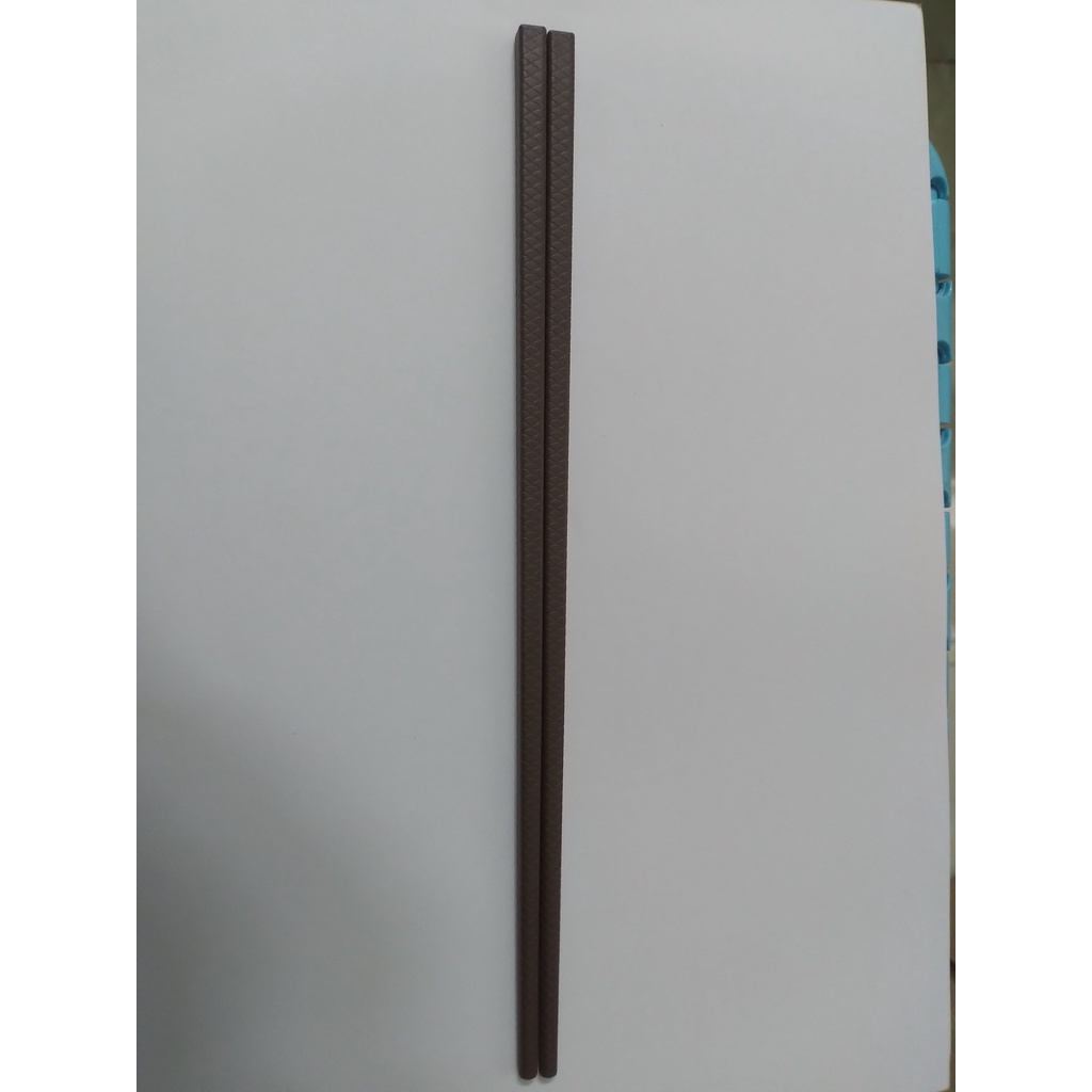 Hộp 10 đôi đũa nhựa Melamine màu Nâu cao cấp Size 25cm
