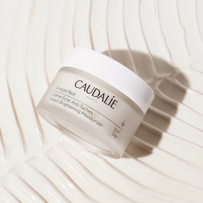 Kem dưỡng ngày Caudalie Vinoperfect SPF 20 ngăn ngừa thâm nám, làm sáng da và chống lão hoá 50ml