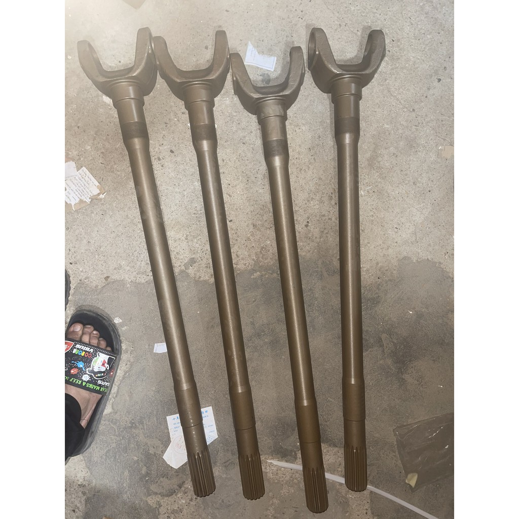 Sản phẩm gia đình làm: Trục láp 2 cầu 16 then dài 90 bi 47 vặn ốc