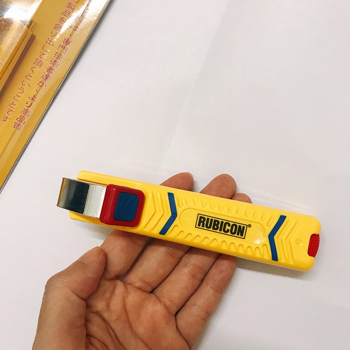 Dao rọc vỏ cáp quang Rubicon R10270  kèm lưỡi dự phòng