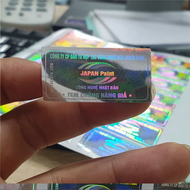 In tem 7 màu hologram in decal sticker label theo yêu cầu