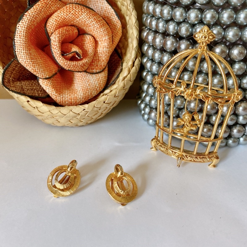 BÔNG TAI TRÒN VÀNG VINTAGE SECONDHAND BOU JEWELRY VINTAGE MÃ BT002