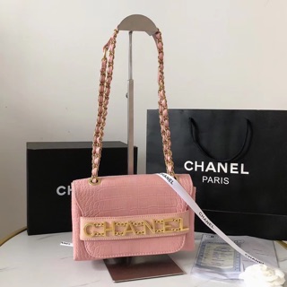 Túi  flap bag logo viền xích năng động sang trọng hot hit 2020