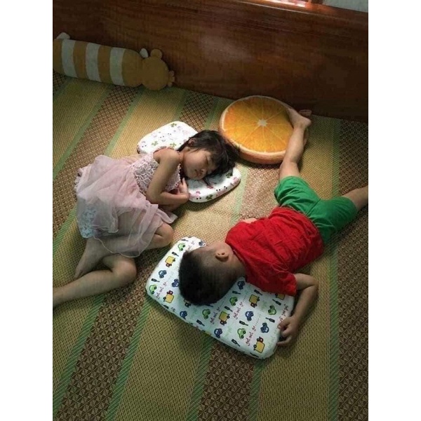 Gối cao su non chống méo đầu, dùng cho bé đi học mềm mại, êm áii