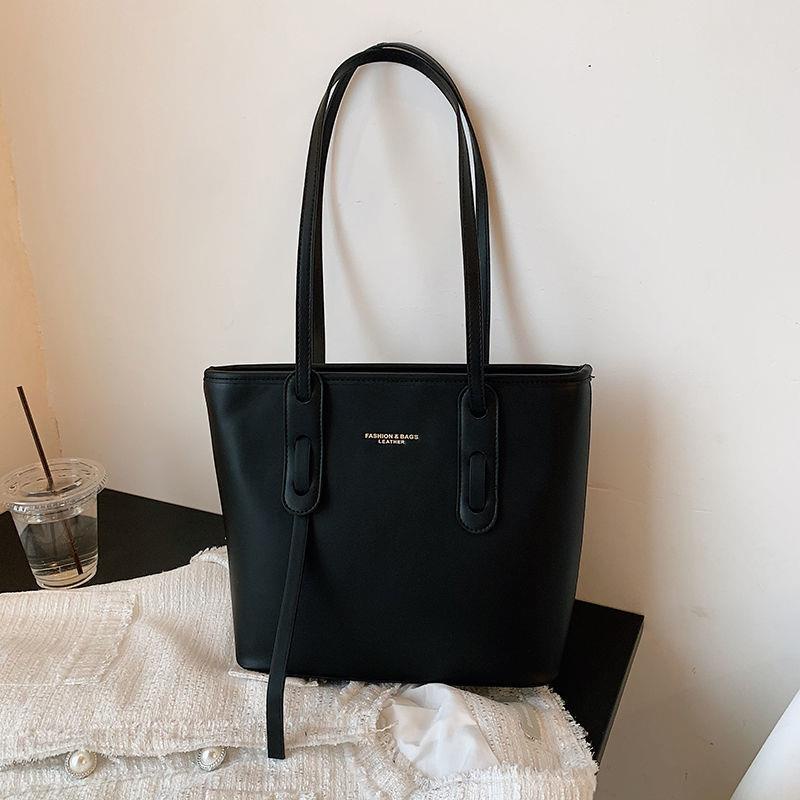 Túi Xách Đeo Vai Thiết Kế Phong Cách Pháp Sức Chứa Lớn Thời Trang Thu Đông Mới Cho Nữ