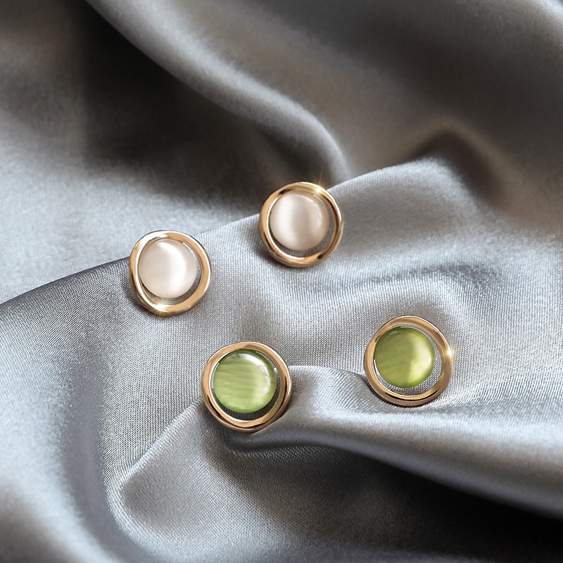 Bông tai kiểu mắt mèo đơn giản phong cách retro