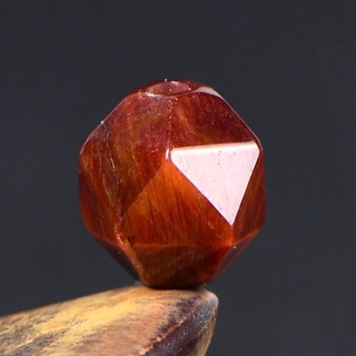 Hạt đá mắt hổ tự nhiên 4a
