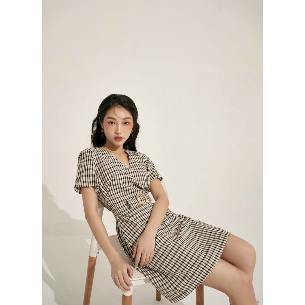 Đầm cổ V kèm belt karo xanh 1VA1044  ADORE DRESS | BigBuy360 - bigbuy360.vn