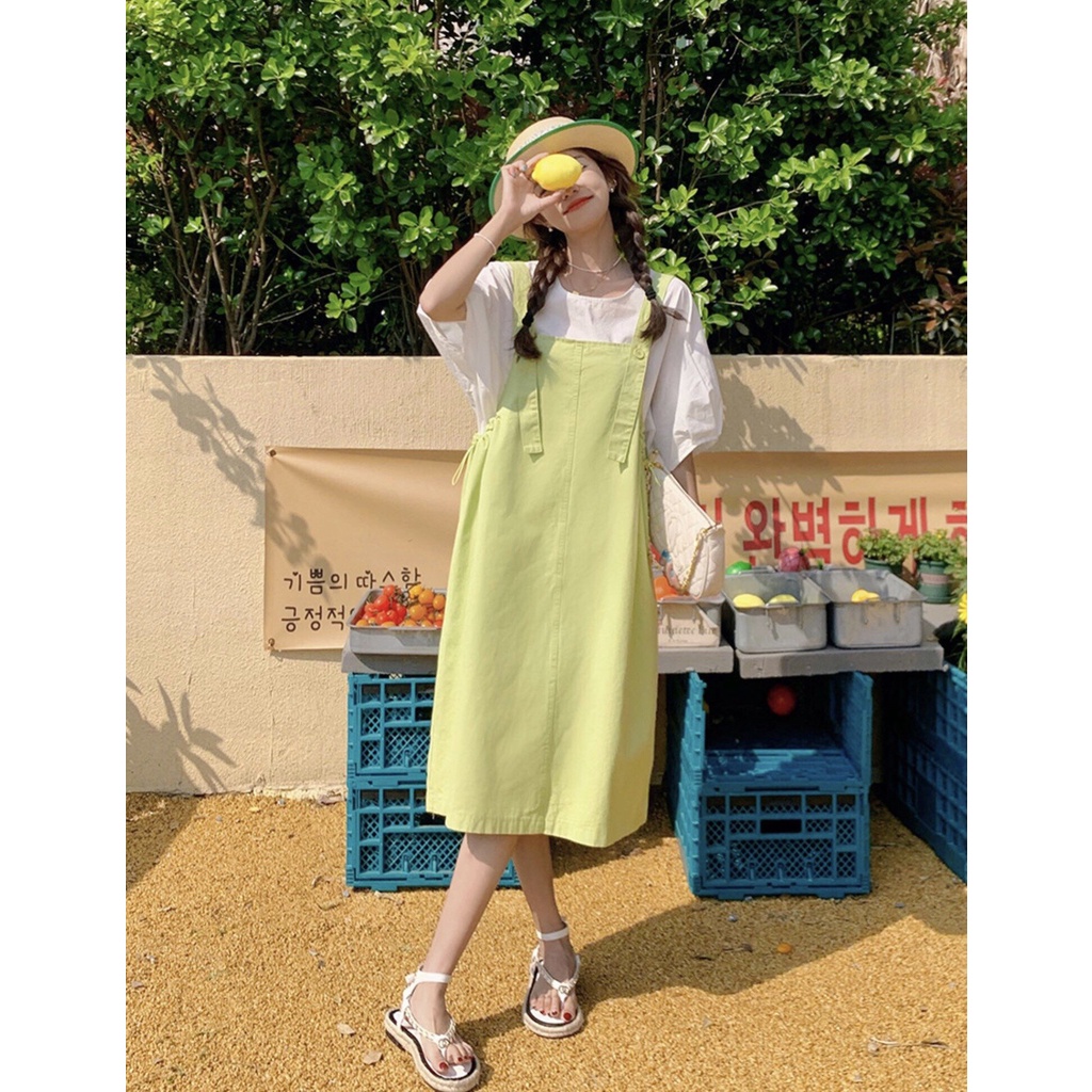 Váy yếm kaki dáng dài phối áo tay phồng trắng phom rộng, set yếm váy dáng suông freesize