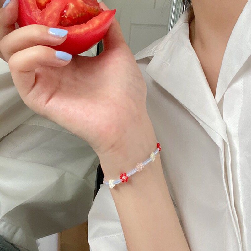 Vòng tay chuỗi hạt handmade hình hoa nhỏ nhiều màu thời trang Hàn Quốc phong cách cổ điển dành cho bạn nữ | BigBuy360 - bigbuy360.vn