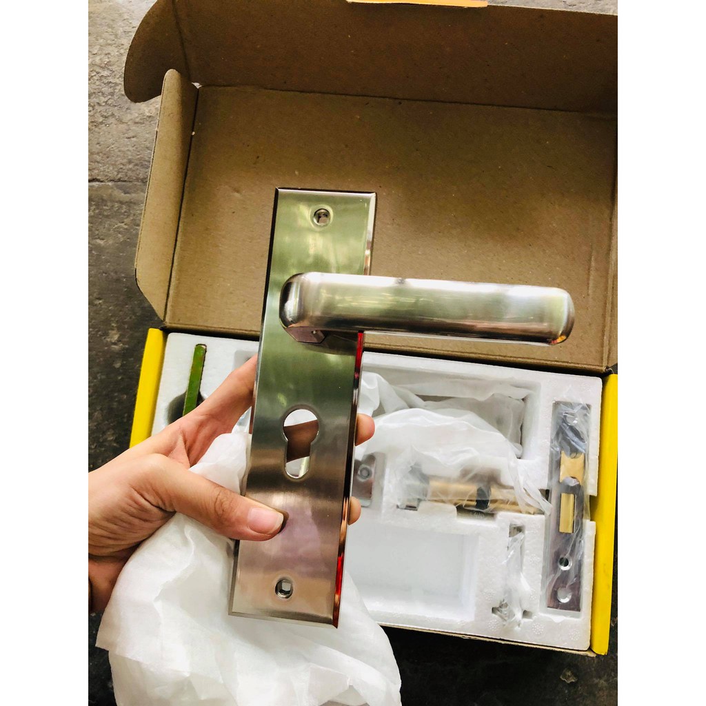 Bộ khoá cửa tay gạt inox Việt Tiệp 04508