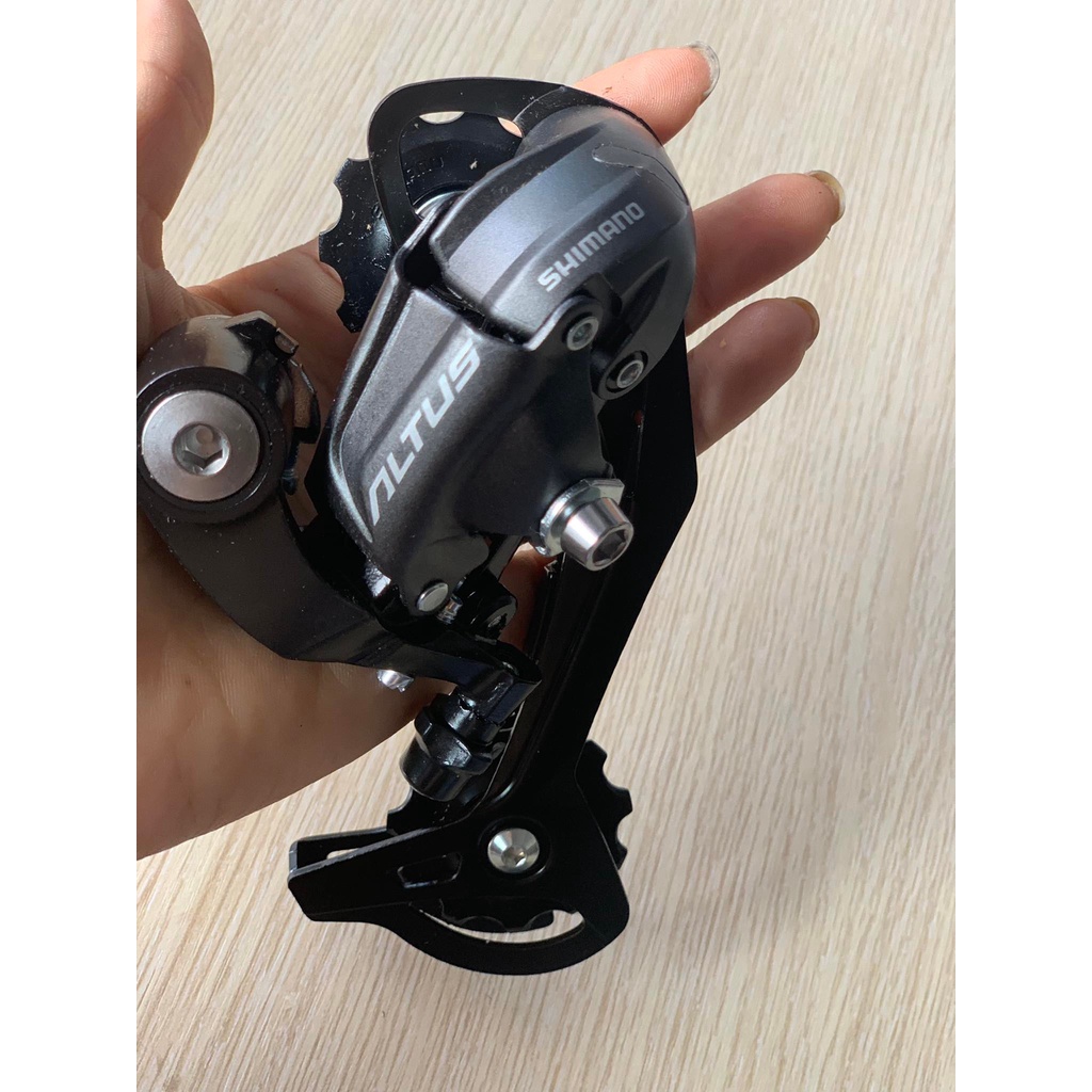 Cùi đề sau Shimano Altus M370 9 Speed