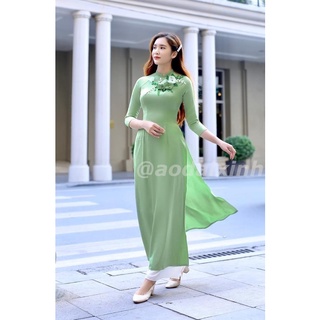 Áo Dài, Áo Cách Tân Lụa Thêu Hoa Trước Ngực Siêu Xinh Hot B8