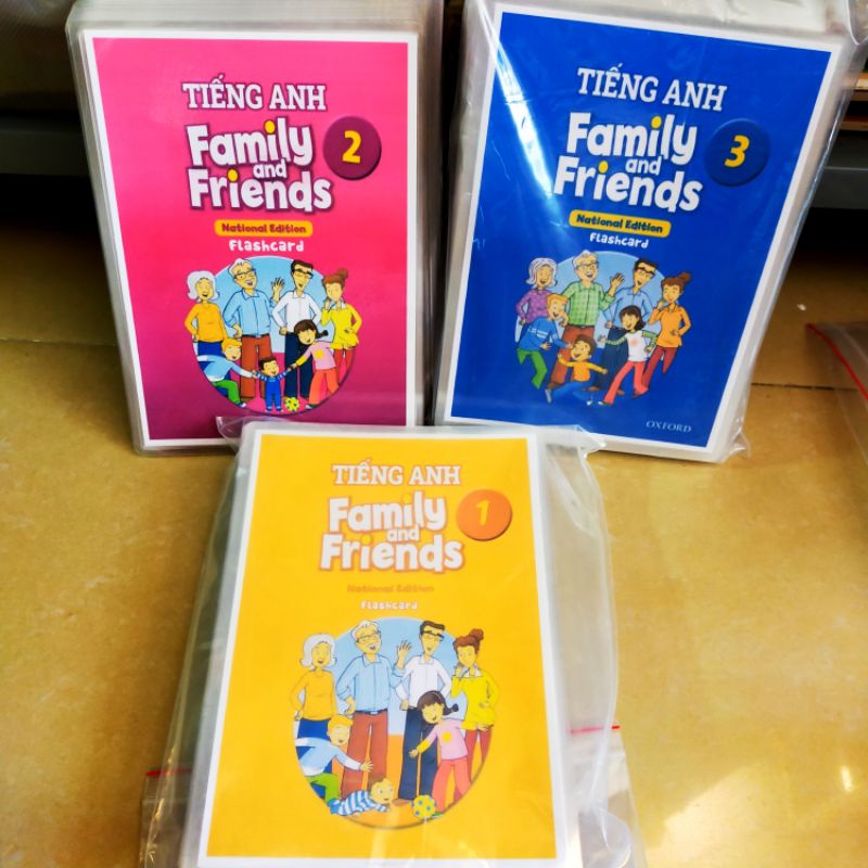 FLASHCARD FAMILY AND FRIENDS 1,2,3,4 Ép Plastic